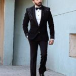 Dheeraj Dhoopar Instagram – Do you believe in love at first sight, or should I walk by again ?

Wearing : @bharat_reshma for Rab Se Hai Dua !