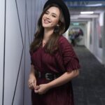 Diana Danielle Instagram - Tangan kedepan motifnya cover perut. Throwback to the night I hosted @meletop, just one of those things you do secara tibeee 🤝