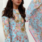 Diana Danielle Instagram - Salah satu design corak batik top dalam warna baby blue yang akan launch 17 March ni!! Tak sabar nak reveal designs yang lain 💅🏻💅🏻💅🏻 Stay tuned!