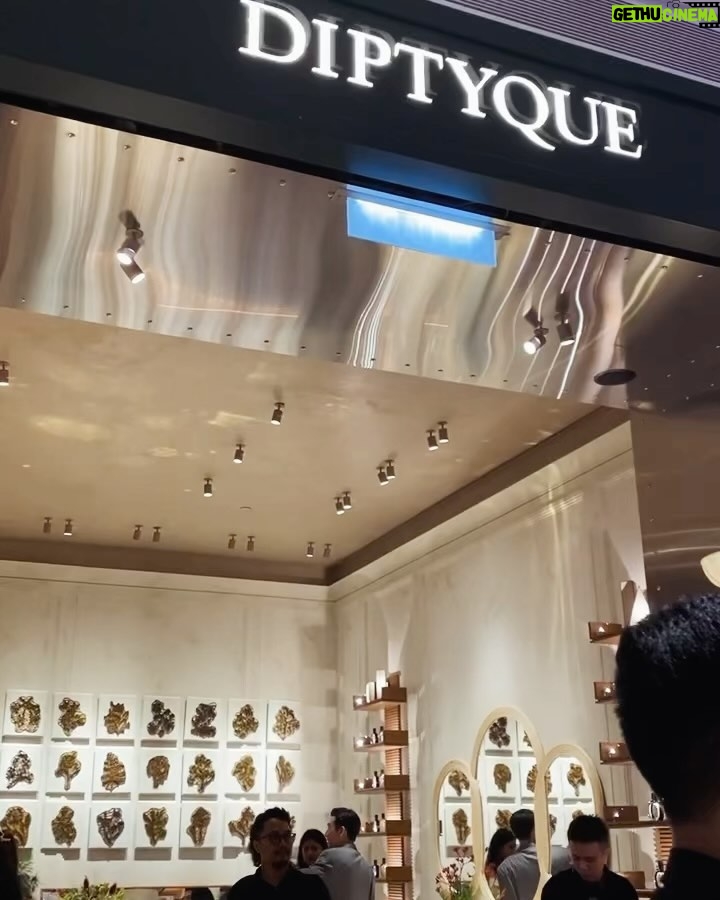 Diana Danielle Instagram - Celebrating @diptyque store opening at Pavilion Damansara, what a beautiful interior! Influenced by the traditional Malay culture with a blend of refined French elegance ✨ @kensapothecary Fun fact: I ran into a random store and bought this outfit 10 mins before the event 🤭 that’s what happens when you don’t plan your week mindfully! Do you like my last minute outfit though?