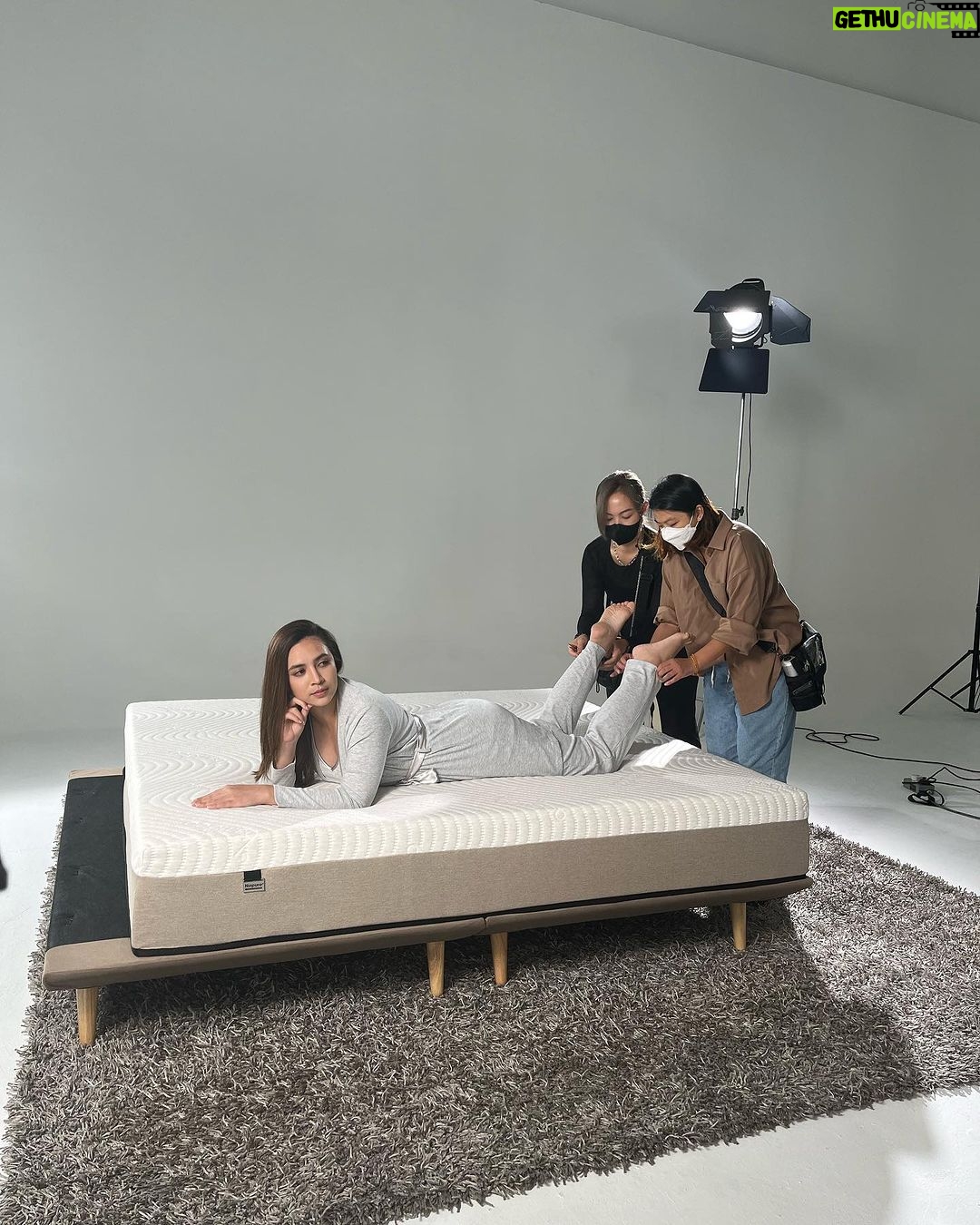 Diana Danielle Instagram - Work album drop before i do a digital cleanse ✨ @napure_mattress @chemad7