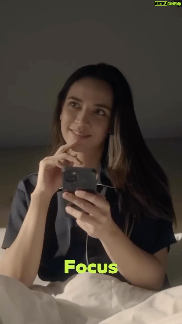 Diana Danielle Instagram - Discover the magic of Omne in your daily routine. Omne helps me balance my work, exercise and self care effortlessly. With Omne by my side, I stay on top of my daily tasks and have been more organized and in control of my daily life. @omnebyfwd #everydayyourway