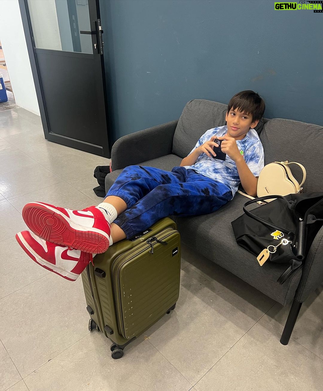 Diana Danielle Instagram - Set life @chemad7 He complained that I never bring him to set anymore, which is not true bc I always ask but he turned me down so many times that I just assumed he never wants to tag along. So today heโs back on set living the set life while we shoot for my new ad! ๐