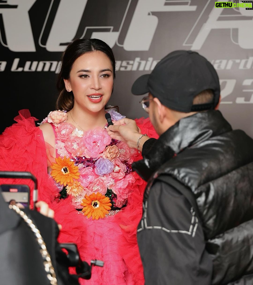 Diana Danielle Instagram - Kuala Lumpur Fashion Awards 2023 with one of KLFW’s most fun designers @ilovetangoo 💘