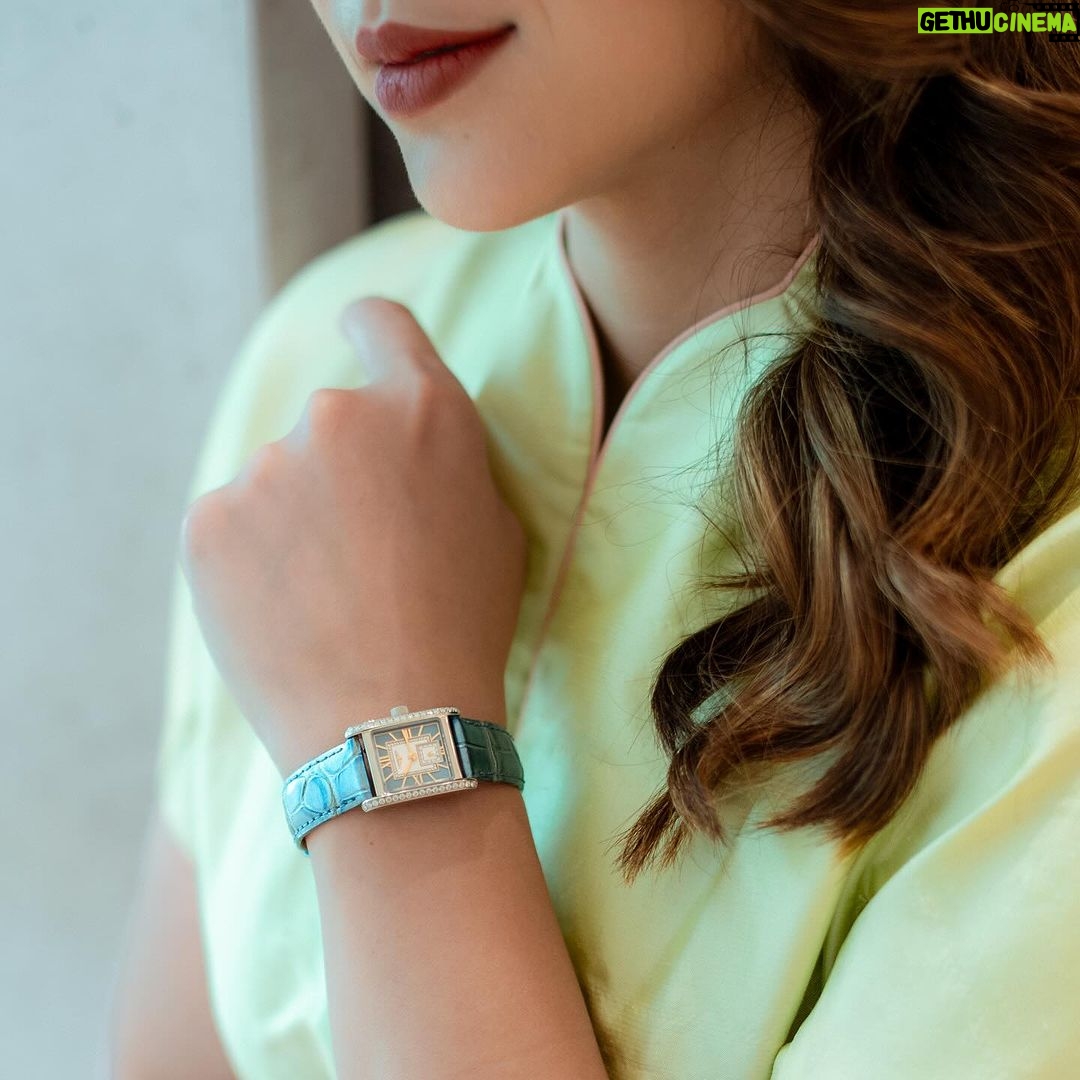 Diana Danielle Instagram - “Too busy” is a myth. I always make time for people and things that are important to me ❤️ #Eleganceisanattitude #MiniDolceVita #LonginesDolceVita #LonginesMalaysia