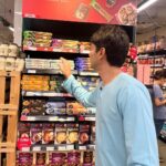 Diana Danielle Instagram - Swipe to see @faridkamilz ajuk-ajuk kita jadi influencer 😝