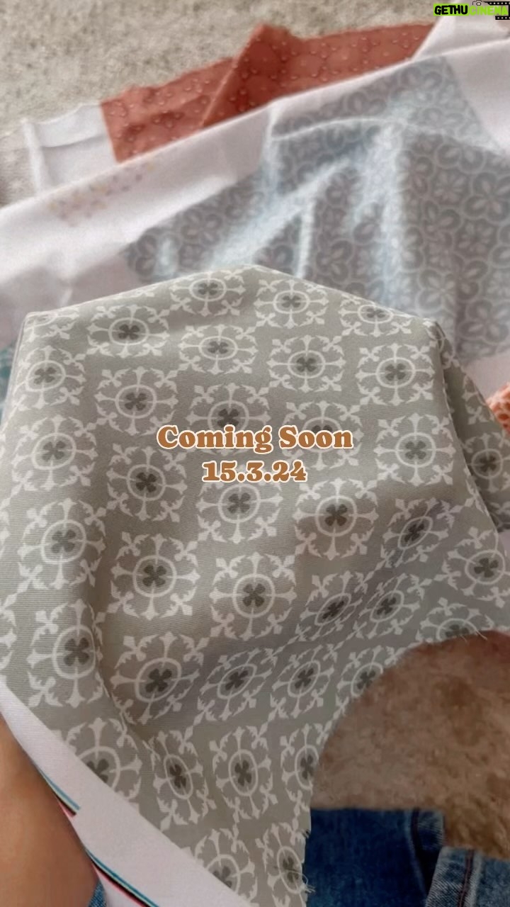 Diana Danielle Instagram - Corak-corak kehidupan diqalbukan dalam koleksi Raya Kesuma Qalbu. Akan datang 15.3.24 🕌