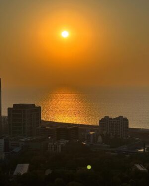 Diana Penty Instagram - 🌅💛