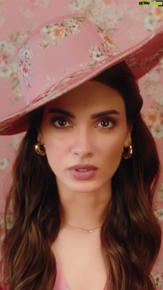 Diana Penty Instagram - Let's celebrate this Women's Day, @dianapenty's way. Begin the journey of channeling your strengths, and taking the spotlight, all while feeling the best with our British Rose bath and body range. Made with natural origin ingredients and rose extract, this range makes sure you're always breaking barriers, claiming the world and blooming in your power. Shop via #linkinbio, in-store, call on +91-7042004412