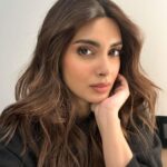 Diana Penty Instagram - Wrapping up the day with some 🤳🏻