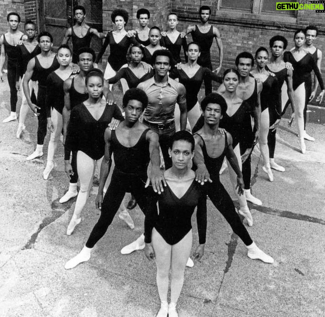 Dianna Agron Instagram - Entranced by this photo, these dancers, company. @dancetheatreofharlem