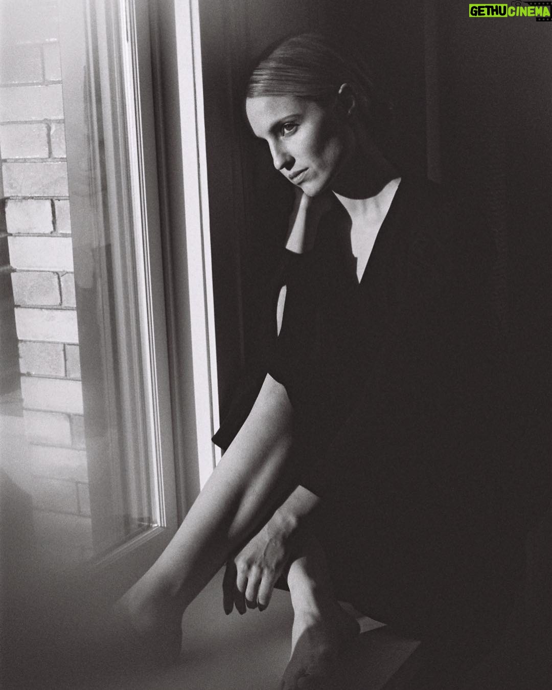 Dianna Agron Instagram - Feeling quite peaceful at the end of 32. I’m quite fond of this photo & the moment it summarizes. For it, I thank you dear Alon. And now, we count down the hours...until tomorrow...