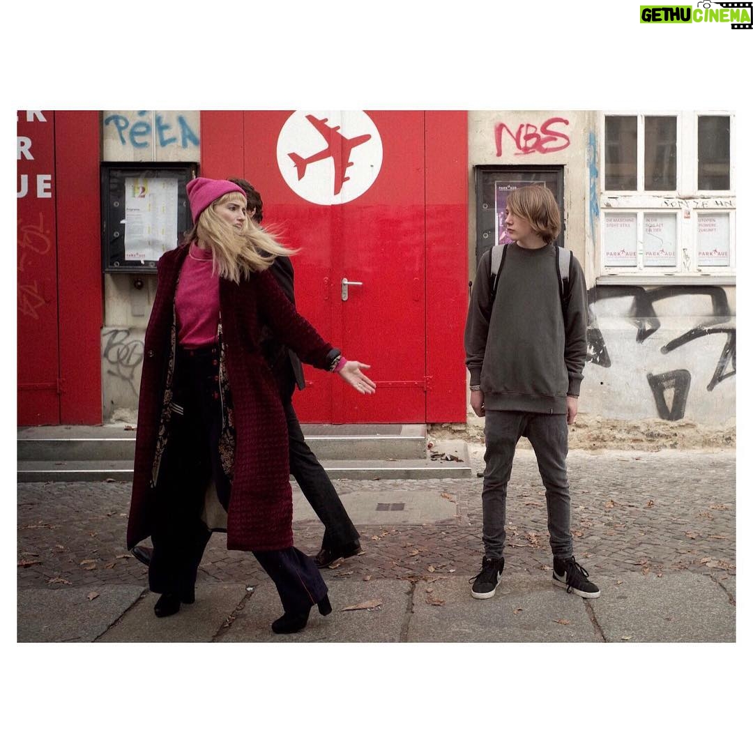 Dianna Agron Instagram - motion pictures // @kolja_dp