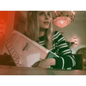 Dianna Agron Instagram - If anyone would like a simple song from me and my new favorite toy...this one goes out to you. Finally found an instrument that my tiny fingers agree with, and I’m having a lot of fun learning. Anyone want to join an auto harp club? Is that a thing? Ten points to anyone that knows who sings this song that I adore. ❤️