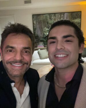 Diego Tinoco Instagram - Qué honor representar a los latinos al lado de estas leyendas, en una industria en la que hay tan pocos de nosotros. Estamos aquí para crear un impacto, hacer un cambio, hacernos sentir orgullosos de nuestra cultura y dejar un legado que valga la pena recordar. 👊🏽🇲🇽🇪🇨❤️‍🔥