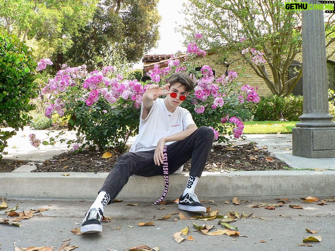 Diego Velazquez Instagram - but i do need the grass not the sand