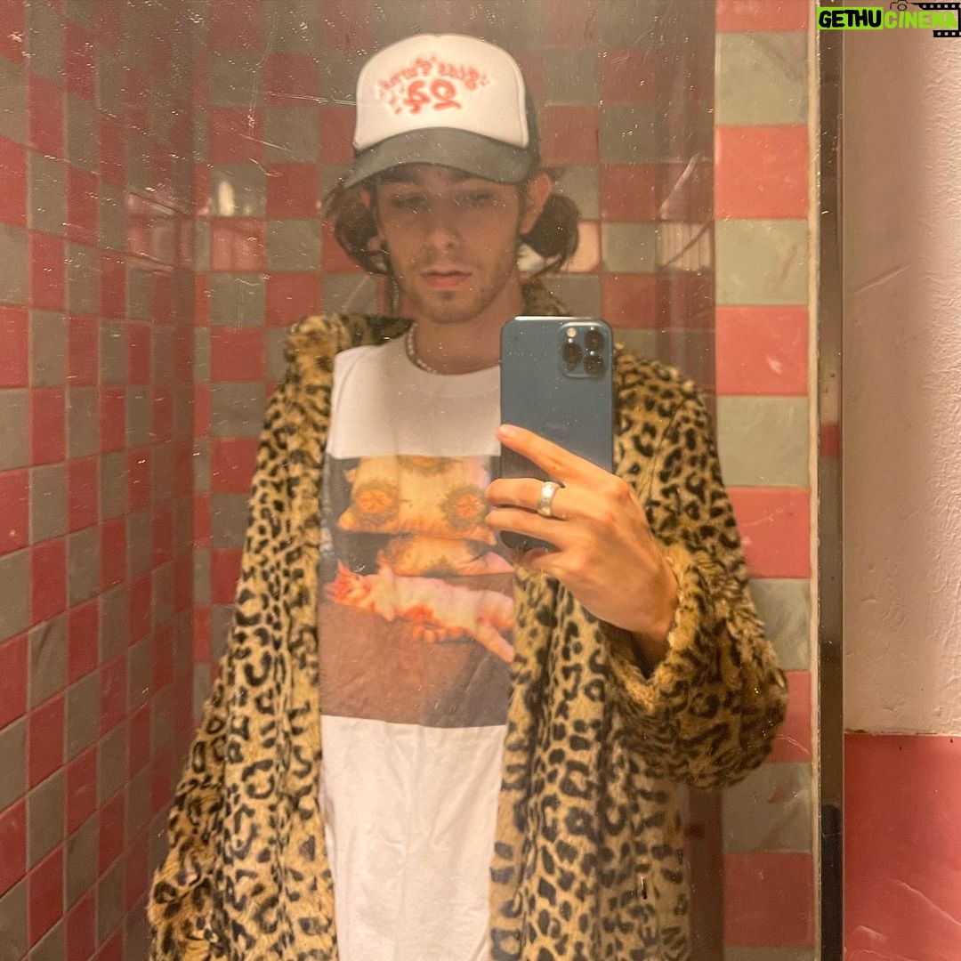 Diego Velazquez Instagram - parents basement wearing a shirt with my cat on it and my mom’s zara jacket. don’t play Home Sweet Home