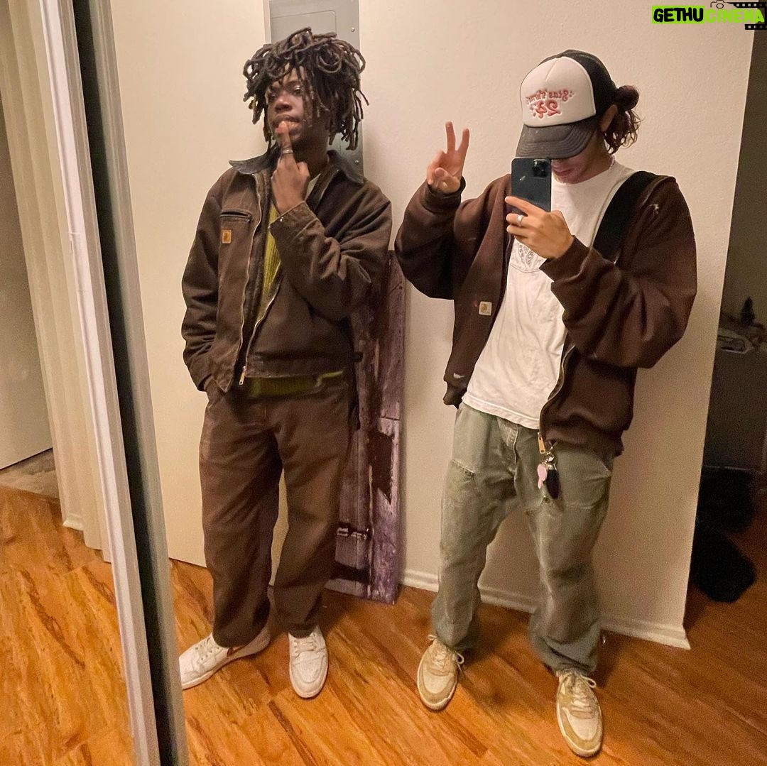 Diego Velazquez Instagram - do what i gots to !