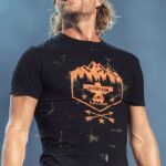 Dierks Bentley Instagram – Some great memories on the road over the years… can’t wait to kick off the #GravelAndGold tour soon!