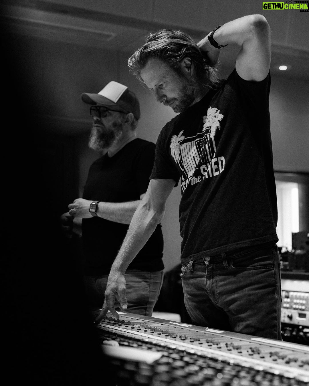 Dierks Bentley Instagram - #GravelAndGold out at midnight Nashville, Tennessee