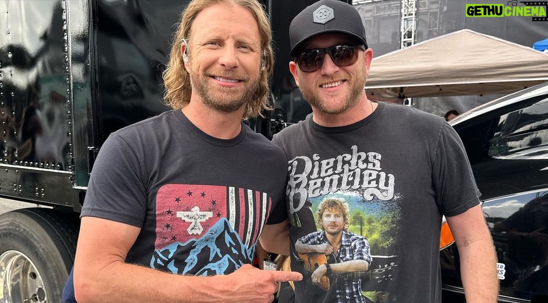 Dierks Bentley Instagram - Daytona… you never disappoint! Good luck to all of the drivers today! Daytona International Speedway