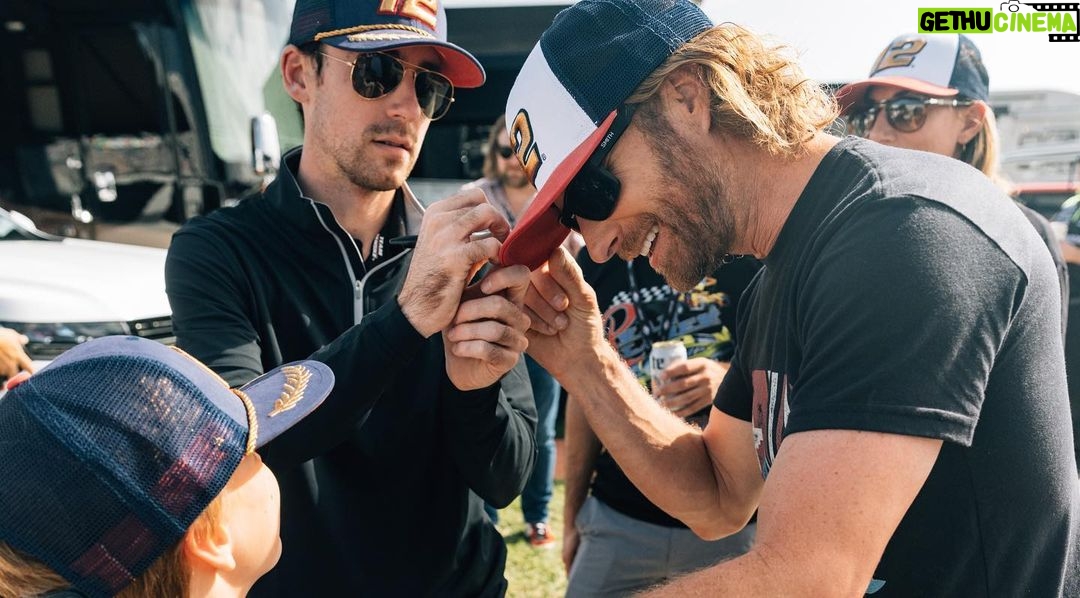 Dierks Bentley Instagram - Daytona… you never disappoint! Good luck to all of the drivers today! Daytona International Speedway