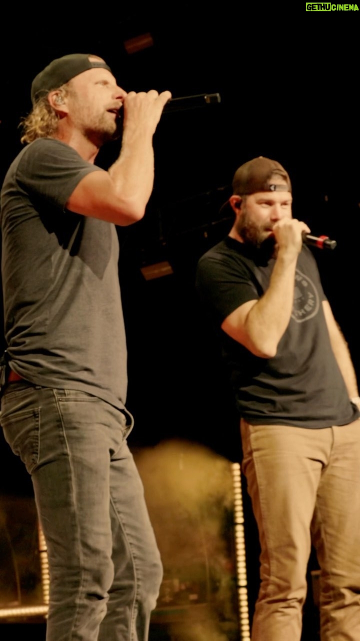 Dierks Bentley Instagram - What were we thinkin?! @jordandavisofficial #gravelandgoldtour