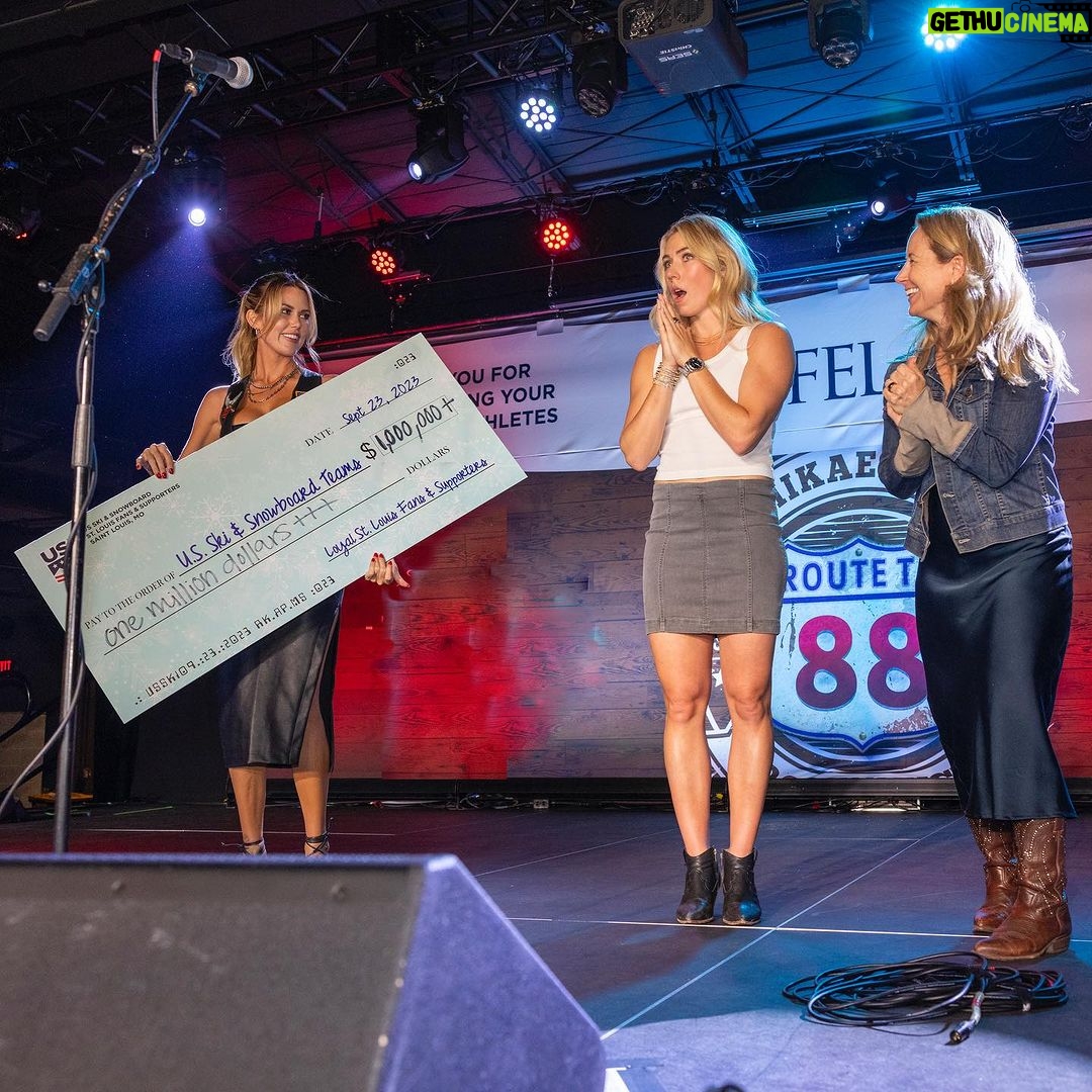 Dierks Bentley - 21.5K Likes - What an amazing event this year in St. Louis…I truly didn’t think it was possible for it to be bigger and better than last year, but kudos to @ronkruszewski and @a_mandatory_disclosure, @stifelfinancial and team for raising a record $1m+!
THANK YOU to the St. Louis community for showing up, once again, and to @dierksbentley for humoring me and allowing me to sing “I’ll Be the Moon” with him.
Honestly, the event was just so much fun and I’m excited we were able to raise so much money for all sports and disciplines at U.S. Ski & Snowboard!🌟
#stifelusskiteam
📷: @westrichphotography