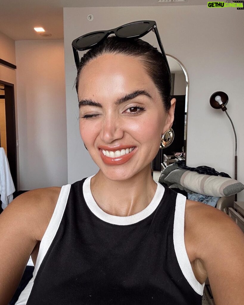 Diipa Khosla Instagram - 48 hours in San Francisco with Sephora Stay tuned gang, @indewild is coming to @sephora USA!!! 🇺🇸🤯 Can’t believe I just wrote that. Letting it all still sink it. 🙏🏽🥹🥹🥹 San Francisco, California