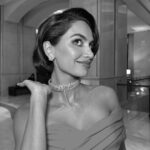 Diipa Khosla Instagram - 48 hours in Abu Dhabi with @cartier 🌹 Are you team dress red or dress black&white Red look: Wearing @hamdaalfahim @anayah_jewellery @aminamuaddiofficial Styled by @tanghavri Hair by @aamirnaveedhair Makeup by @iamgigiiiii Black & white look: Wearing @elisabettafranchi @anayah_jewellery @daccori_ Styled by @tanghavri Louvre, Abu Dhabi