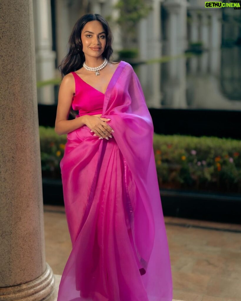 Diipa Khosla Instagram - Pink for Valentines Day? Groundbreaking Rani Pink for our Chennai @indewild community event? Homely 🫶🏽🥹 Did you wear pink for vday? Leela Palace Hotel Chennai