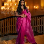 Diipa Khosla Instagram - What an evening, Chennai!! Thank you so much much for the warm welcome. This city already held so many dear memories and now one more. Chennai is not only champi’s birthplace but also the place where my mum grew up 🥹 @indewild My amazing team: Hair & make-up: @salomirdiamond @teamdiamondartistry Photography: @parvathamsuhasphotography Sari by @sacredweaves Necklace by @matarastudiojewellery Earrings by @anayah_jewellery @spiffypublicrelations Styled by @styled_by_meera Chennai, India