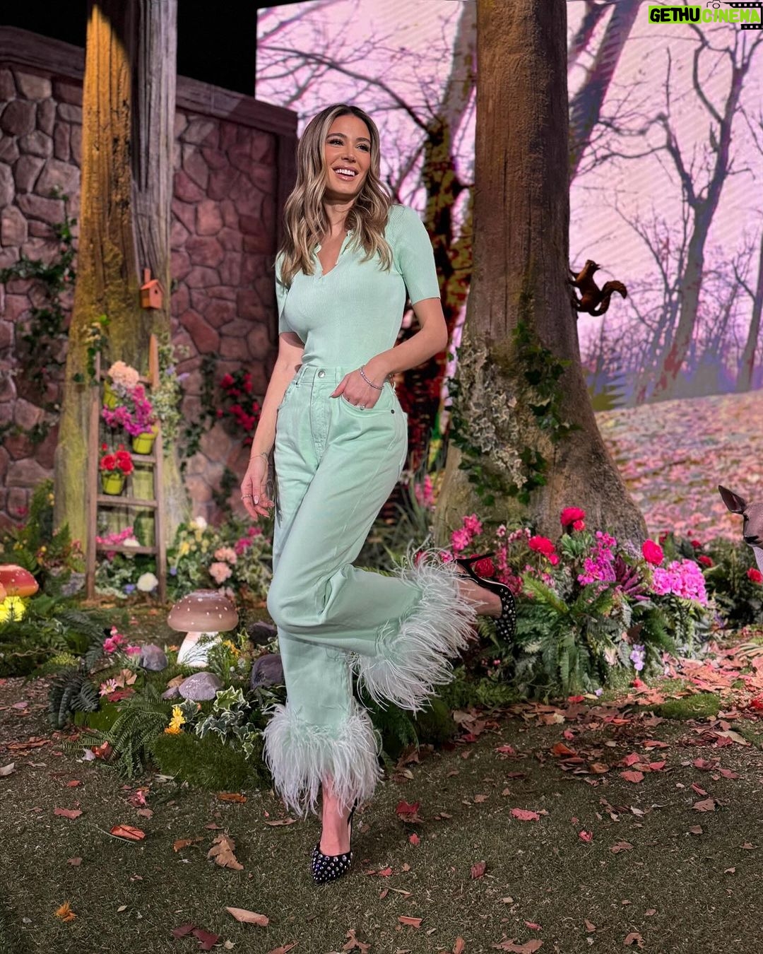 Diletta Leotta Instagram - nel bosco di @antoclerici 🧚