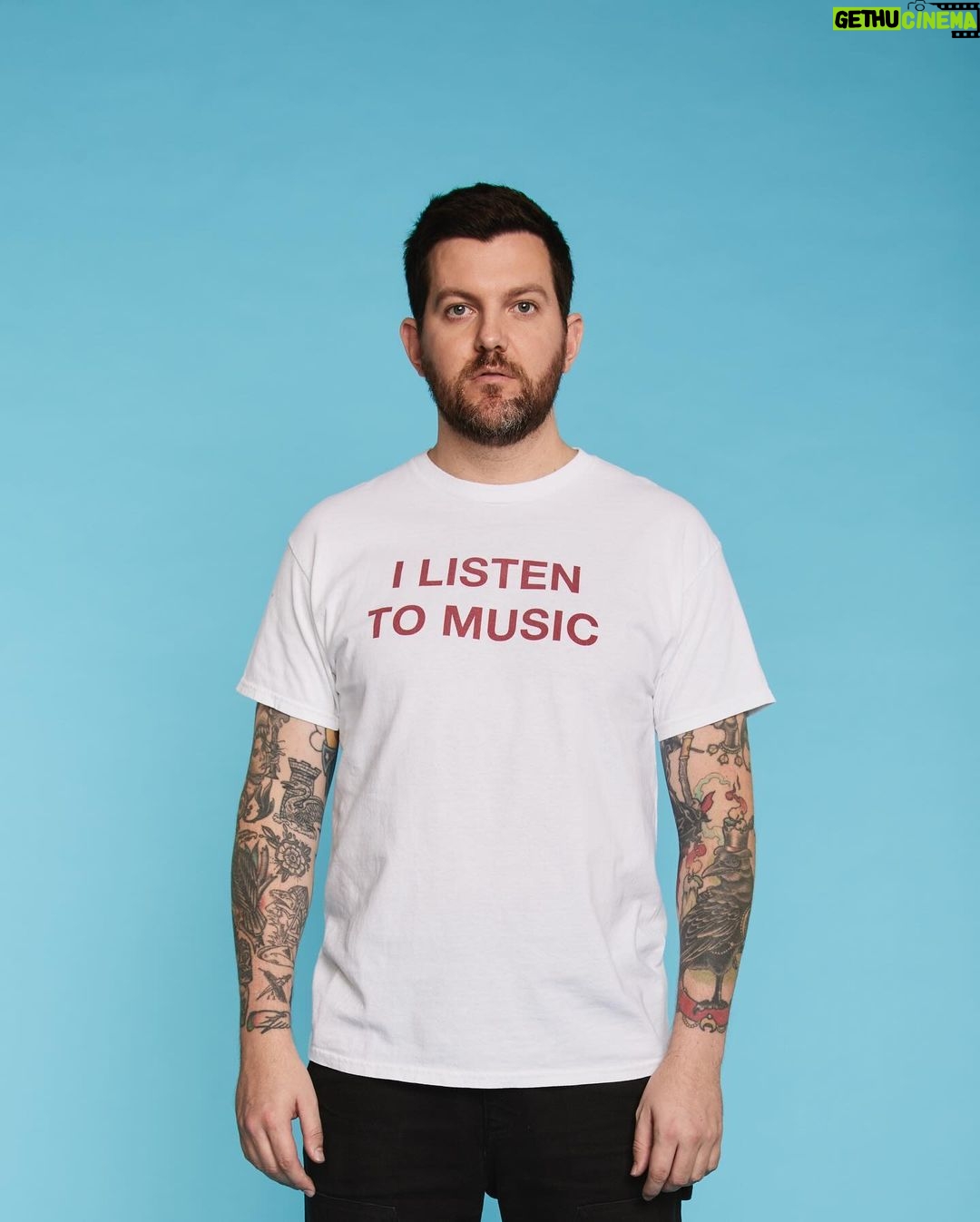 Dillon Francis Instagram - If you had 24hrs w me š what would you do??!! Best answer wins a free ātechno slutā shirt and worst answer wins a free āI listen to musicā shirt