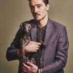 Dima Bilan Instagram - Всемирный день защиты животных! И мой коллега по съемке! #билан #димабилан!