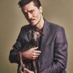 Dima Bilan Instagram - Всемирный день защиты животных! И мой коллега по съемке! #билан #димабилан!