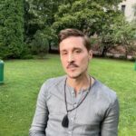 Dima Bilan Instagram - Ввиду последних новостей. Листайте карусель. Это небольшой список - срез моей деятельности за последние 2 года, которую не афиширую и громко об этом не кричу! «судьи», а что сделали вы?! #билан #димабилан!