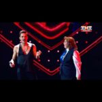 Dima Bilan Instagram - Премьера на ТНТ @tnt_online “Проводница до Рязани» ❤️😂 С сегодняшнего эфира шоу #Конфетка - прямо на ваши устройства! 😁 #билан #димабилан