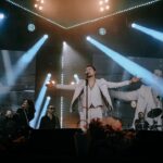 Dima Bilan Instagram – Пока у меня полным ходом отпуск и подготовка к насыщенному работой концу лета и осени – напоминаю , что 24 августа мы встречаемся на большом концерте на крыше @roof_fest в Санкт-Петербурге! До встречи, в крайнюю летнюю неделю в Питере!) 
#билан #димабилан!