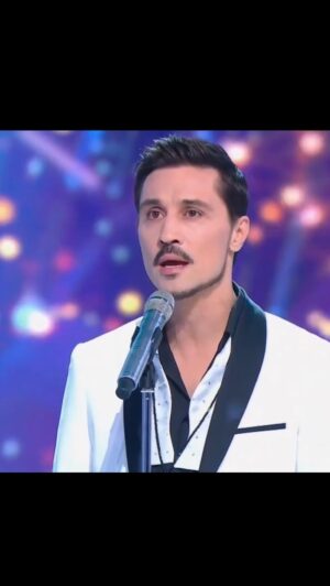 Dima Bilan Instagram - Как молоды мы были!
В новогоднюю ночь на #Россия1! И произведение маэстро, Александра Борисовича Градского! 
Пронзительная легендарная музыка и важные смыслы.

#билан #димабилан!