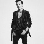 Dima Bilan Instagram - 42! Или как говорят мои близкие - с 24х летием! ☺️ Люблю и ценю тебя, жизнь! Со всеми твоими красками, радостями и испытаниями! Спасибо за все! Как же здорово и интересно ощущать взросление! И впереди еще так много всего и самого важного! #билан #димабилан ! Также спасибо каждому за поздравление, мне очень приятно! Благодарю вас! 🙌🏻