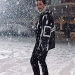 Dima Bilan Instagram - Такую погоду каждый видит по своему! Для кого-то - это холод,грусть и слякоть А для меня - самое настоящее ощущение уюта и наступающих праздничных дней. А что для вас? #’билан #димабилан