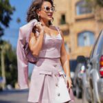 Dima Kandalaft Instagram - Pink morning everyone 😉 Dressed in @glamoda.style styled by @carolfull glammed by @roulasleimanmakeupartist_ Hair by @roy_bechara Jewellery @sylviesaliba Photo @andbeyondmena #dimakandalaft 🤍