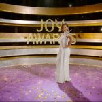 Dima Kandalaft Instagram - unstoppable , glamourus and more 🤍🦢 styled by @carolfull customised jewelry @linajoudi.lj #joyawards2023 #joyawards #ksa #riyadh