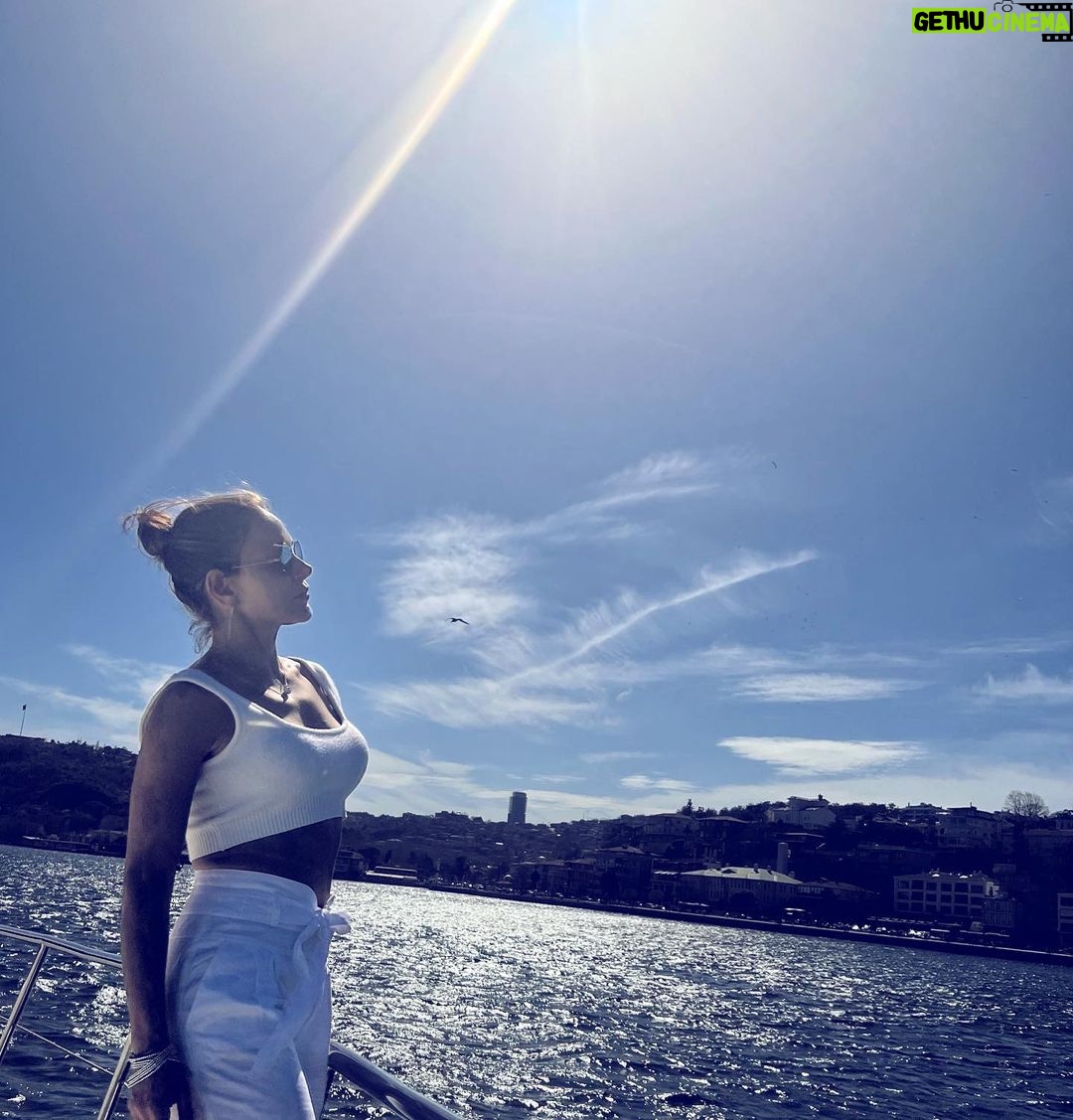 Dima Kandalaft Instagram - Back to #life 🤍 #sun ☀️ #dimakandalaft