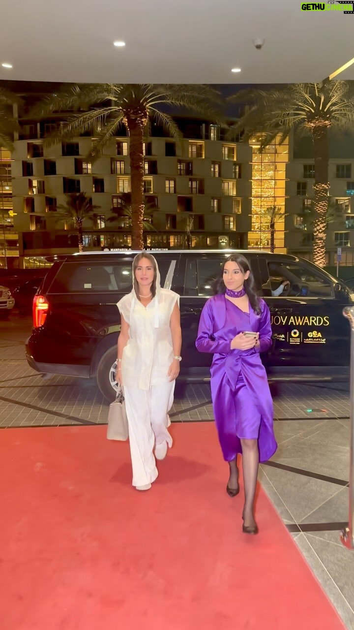 Dima Kandalaft Instagram - #المملكة #المملكة_العربية_السعودية #ksa # سعيدة بلقائكم من جديد Happy to be back 🤍 Alriyadh مدينة الرياض
