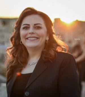 Dima Kandalaft Instagram - وداعًا، أيتها الصلبة الرقيقة.. الباسمة الحزينة..
شكرًا على كل ما قدمته لنا وللفن السوري، ايتها الغائبة الحاضرة.. وداعًا 
ميادة بسيليس ليكن ذكرك مؤبدًا
#سوريا