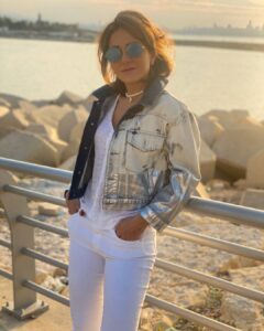 Dima Kandalaft Instagram - Have a nice weekend.. #DimaKandalaft #ديمة_قندلفت