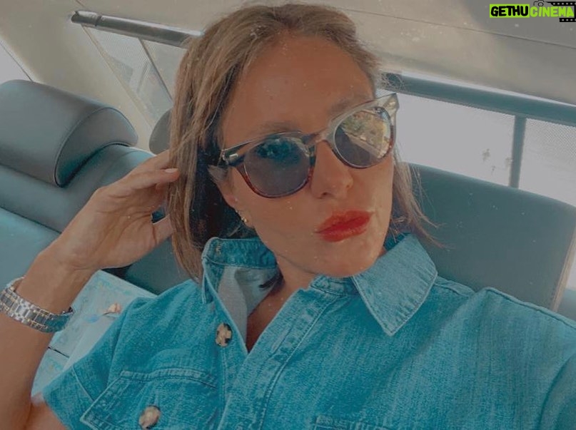 Dima Kandalaft Instagram - 🌻 ..A SUNNY DAY #DimaKandalaft #PicOfTheDay #SummerVibes #StayCool #LoveLife #ديمة_قندلفت