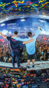 Dimitri Vegas Instagram - Our full Tomorrowland MainStage set is now live on YouTube! Let us know your favourite moment in the comments ⬇️